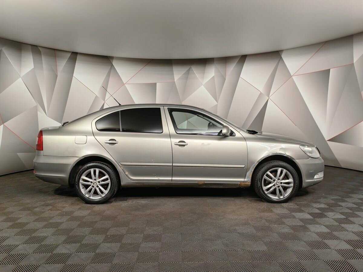 Купить Skoda Octavia, 2010, 225 000 км, фото №6