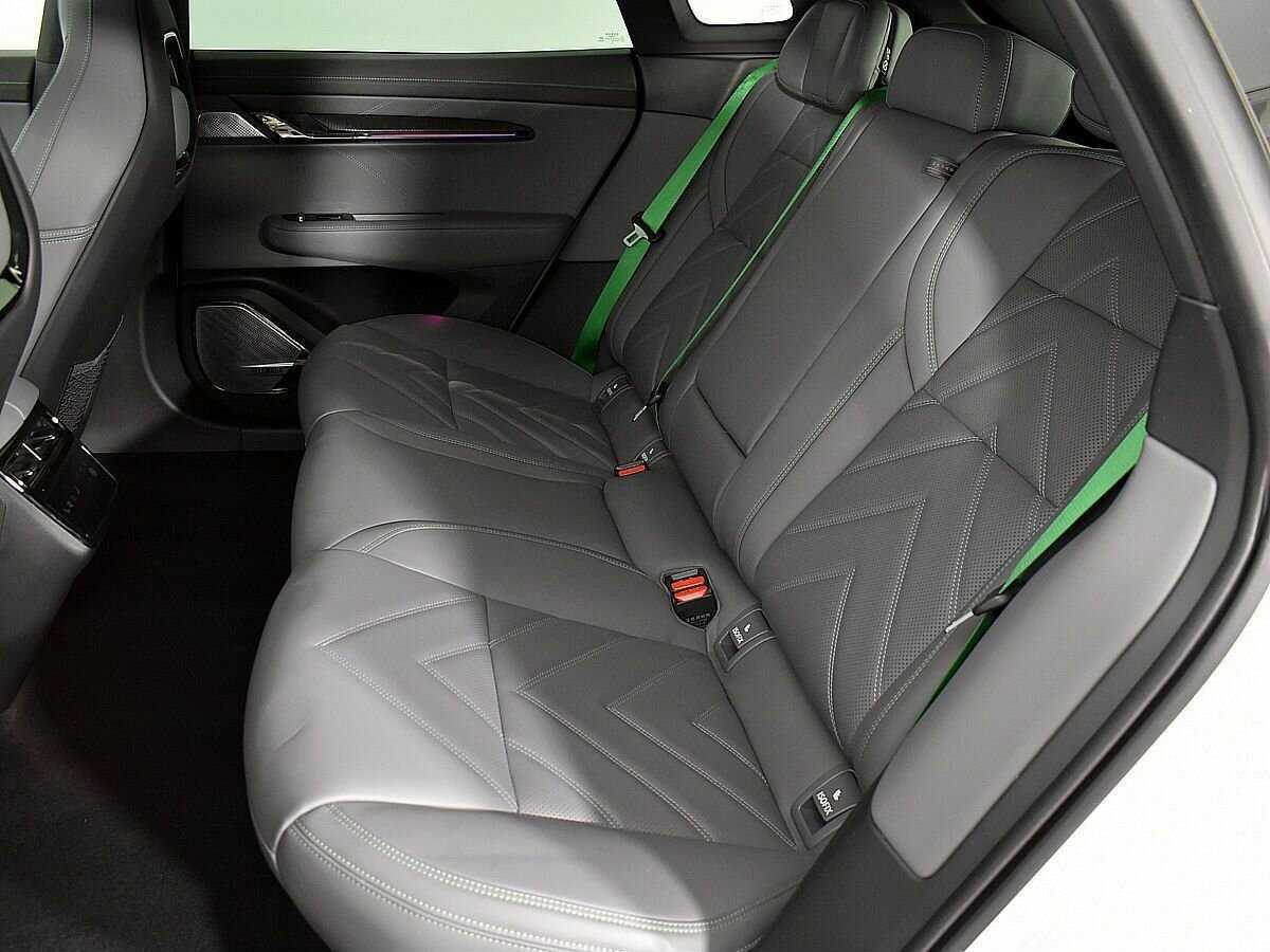 Купить Zeekr 001 100 kWh, 2022, 14 524 км, фото №9