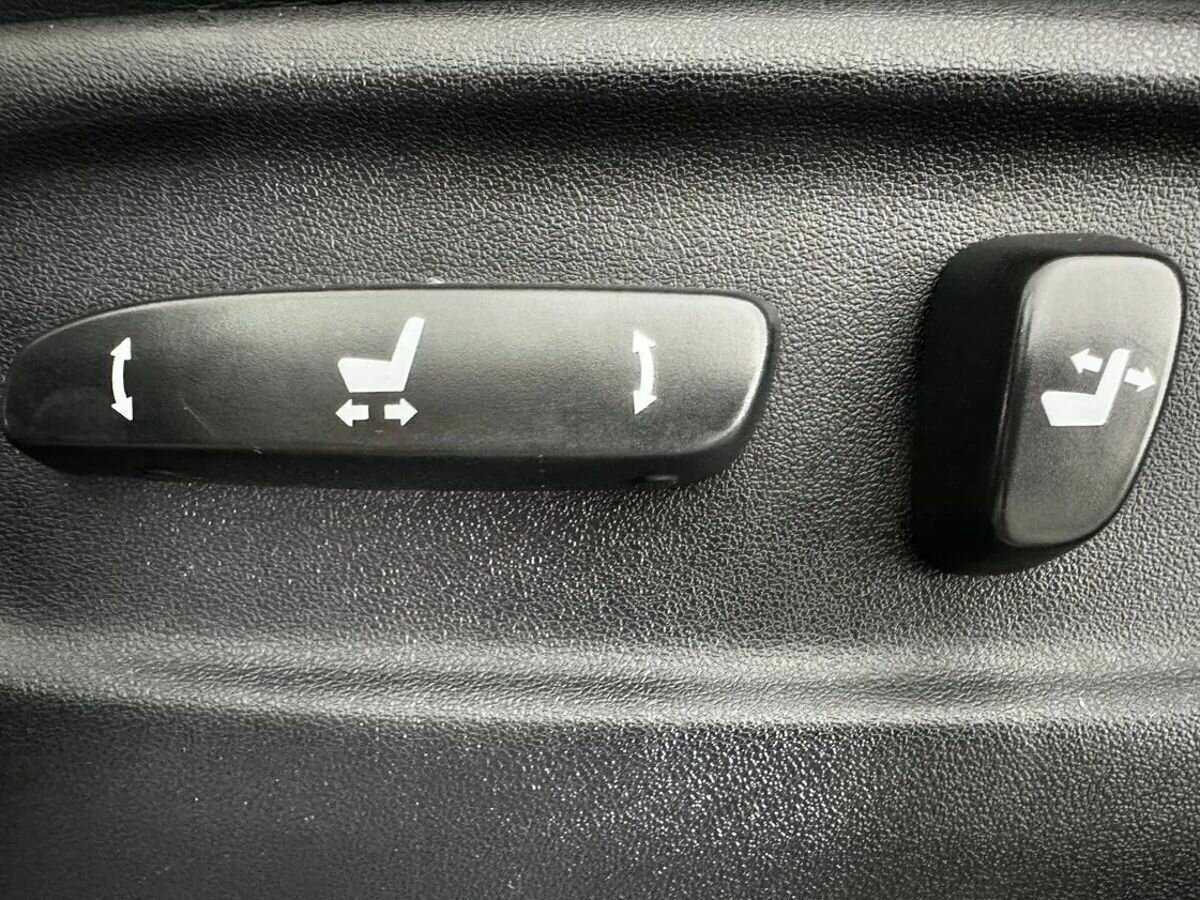 Купить Lexus LX 570, 2013, 243 268 км, фото №18