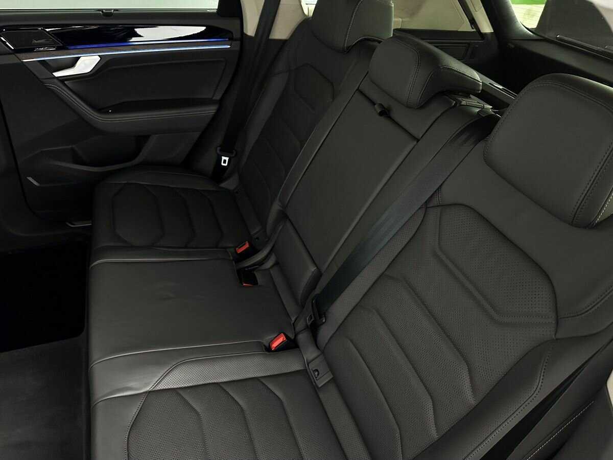 Купить Volkswagen Touareg, 2020, 127 453 км, фото №14
