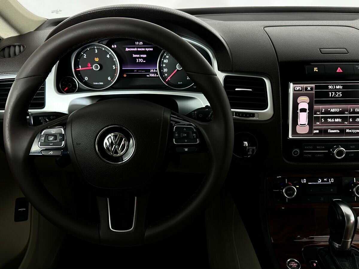 Купить Volkswagen Touareg, 2010, 262 216 км, фото №11