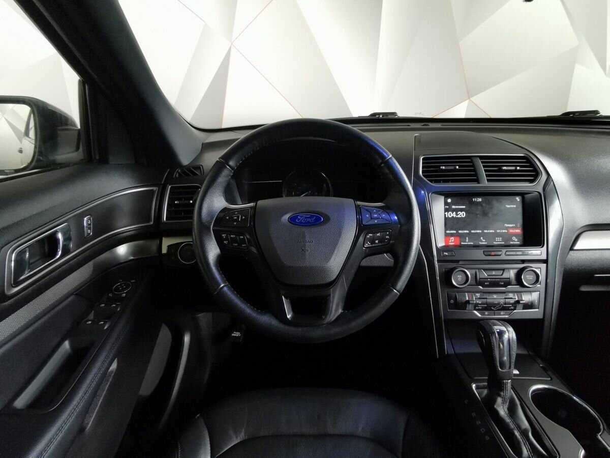 Купить Ford Explorer, 2018, 72 329 км, фото №15