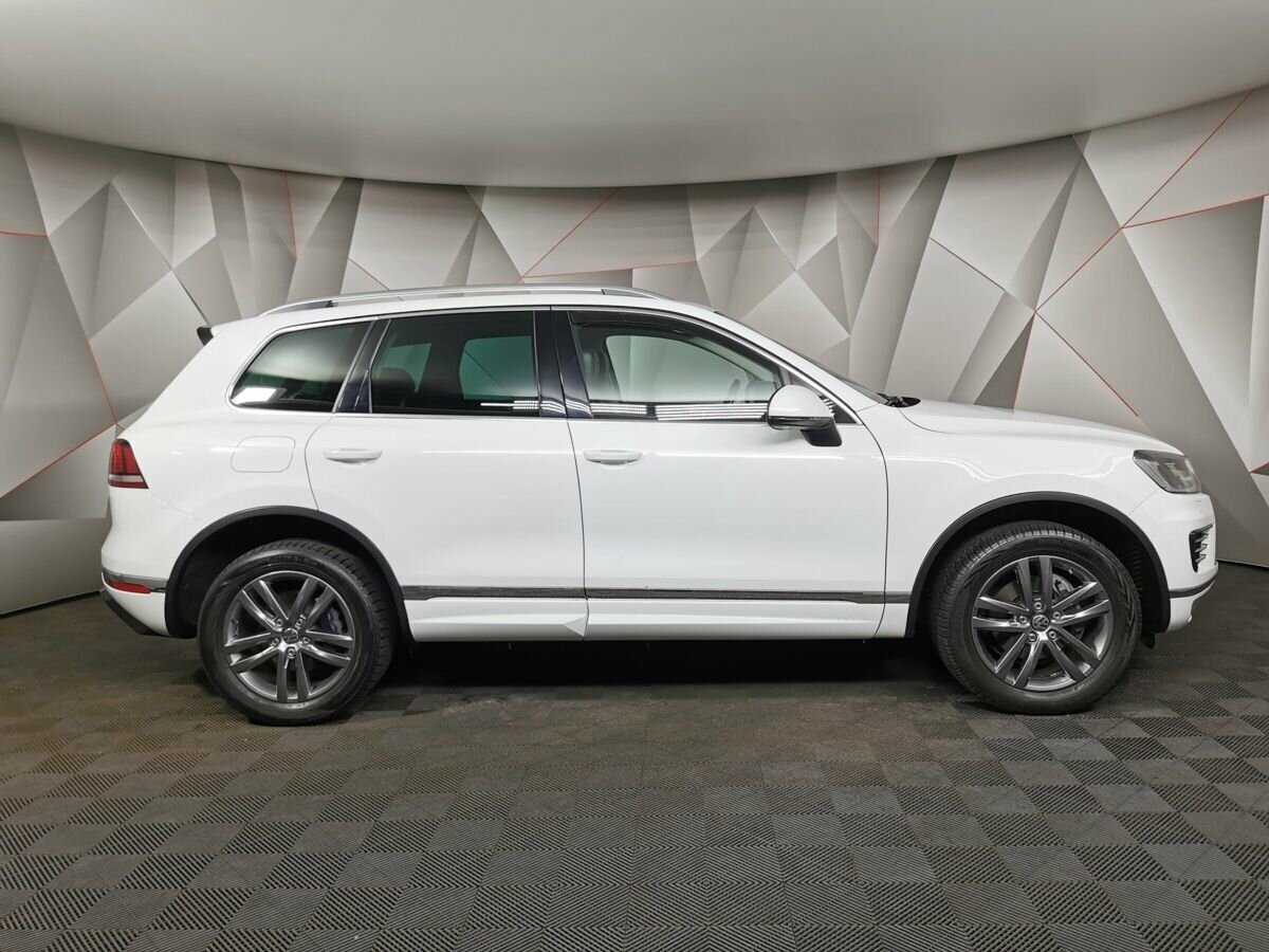 Купить Volkswagen Touareg, 2017, 60 817 км, фото №6