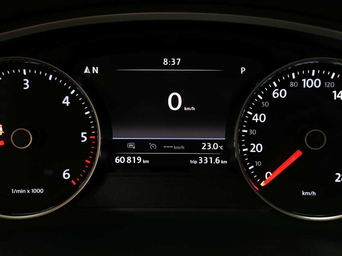 Купить Volkswagen Touareg, 2017, 60 817 км, фото №17