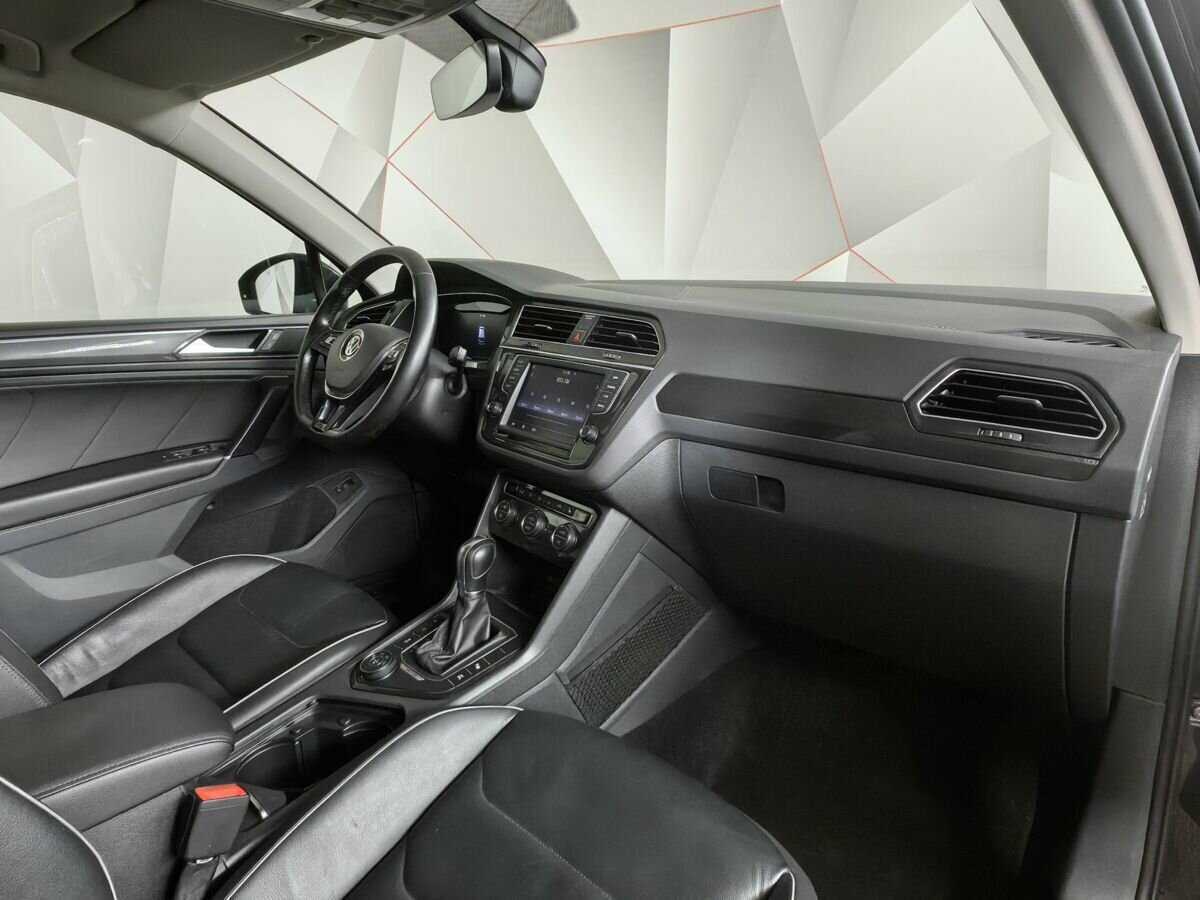 Купить Volkswagen Tiguan, 2017, 118 877 км, фото №8