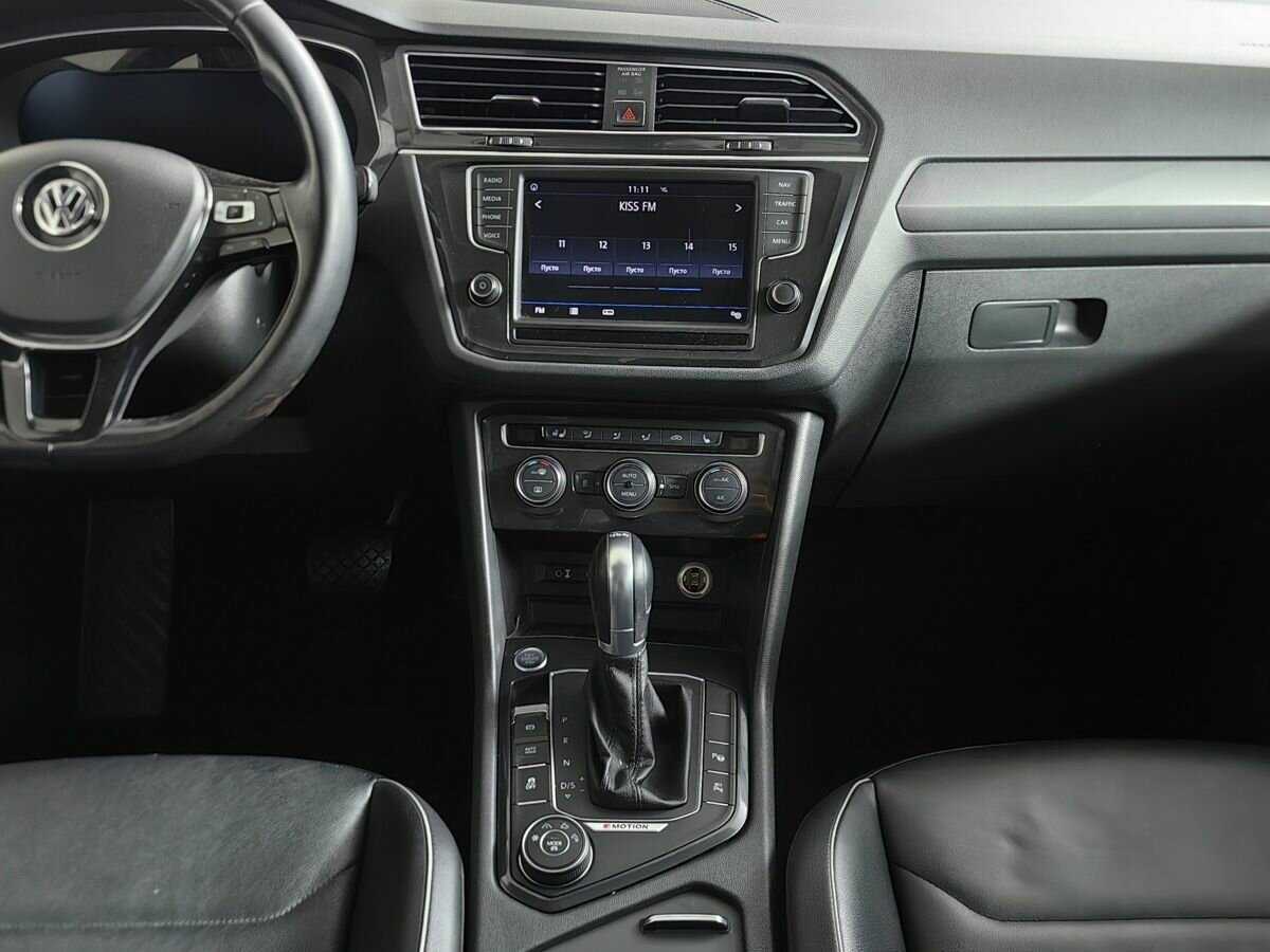 Купить Volkswagen Tiguan, 2017, 118 877 км, фото №10