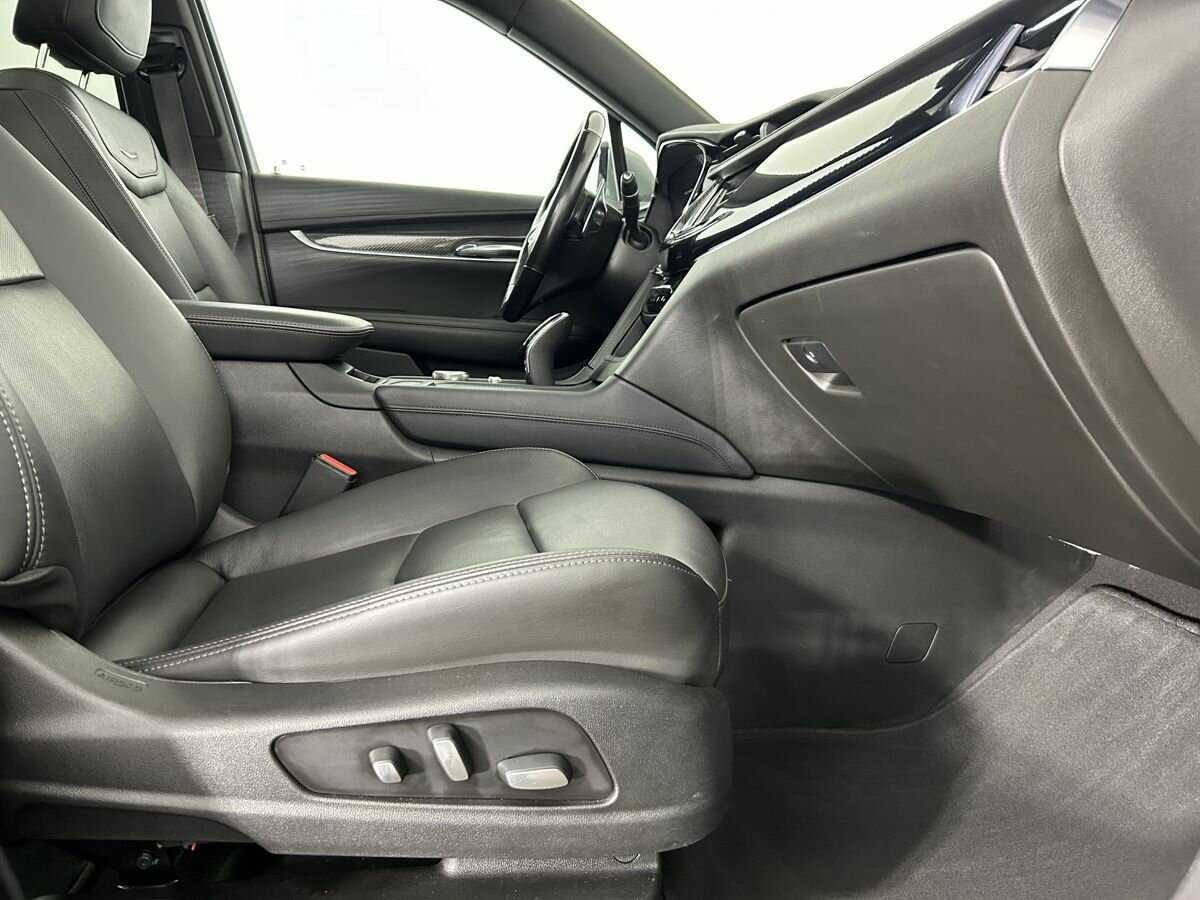 Купить Cadillac XT6, 2021, 91 000 км, фото №13