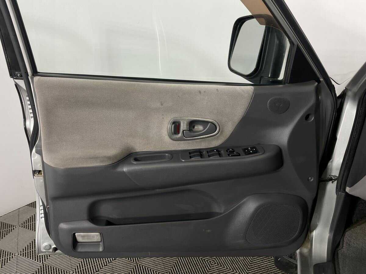 Купить Mitsubishi Montero Sport, 2000, 200 461 км, фото №7