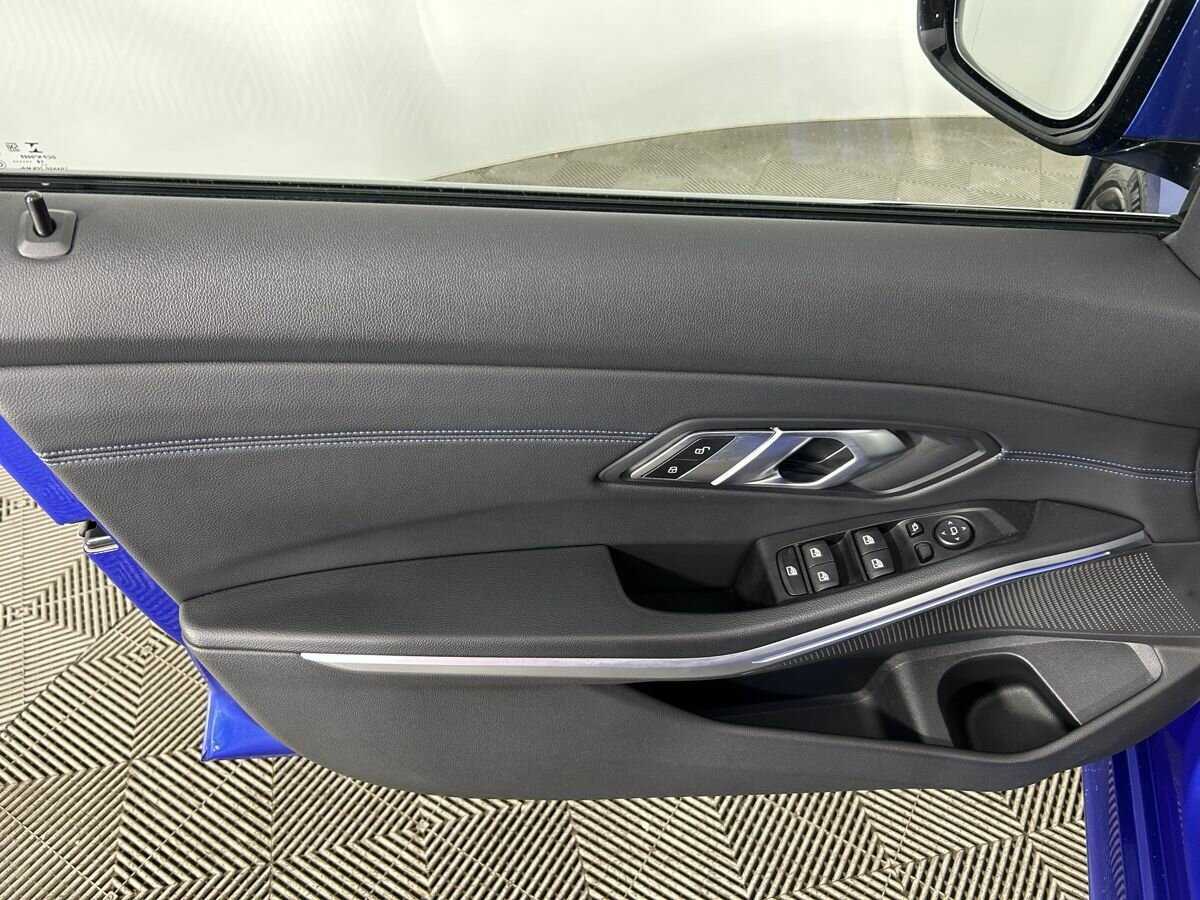 Купить BMW 3 серии 320d xDrive, 2019, 61 118 км, фото №8