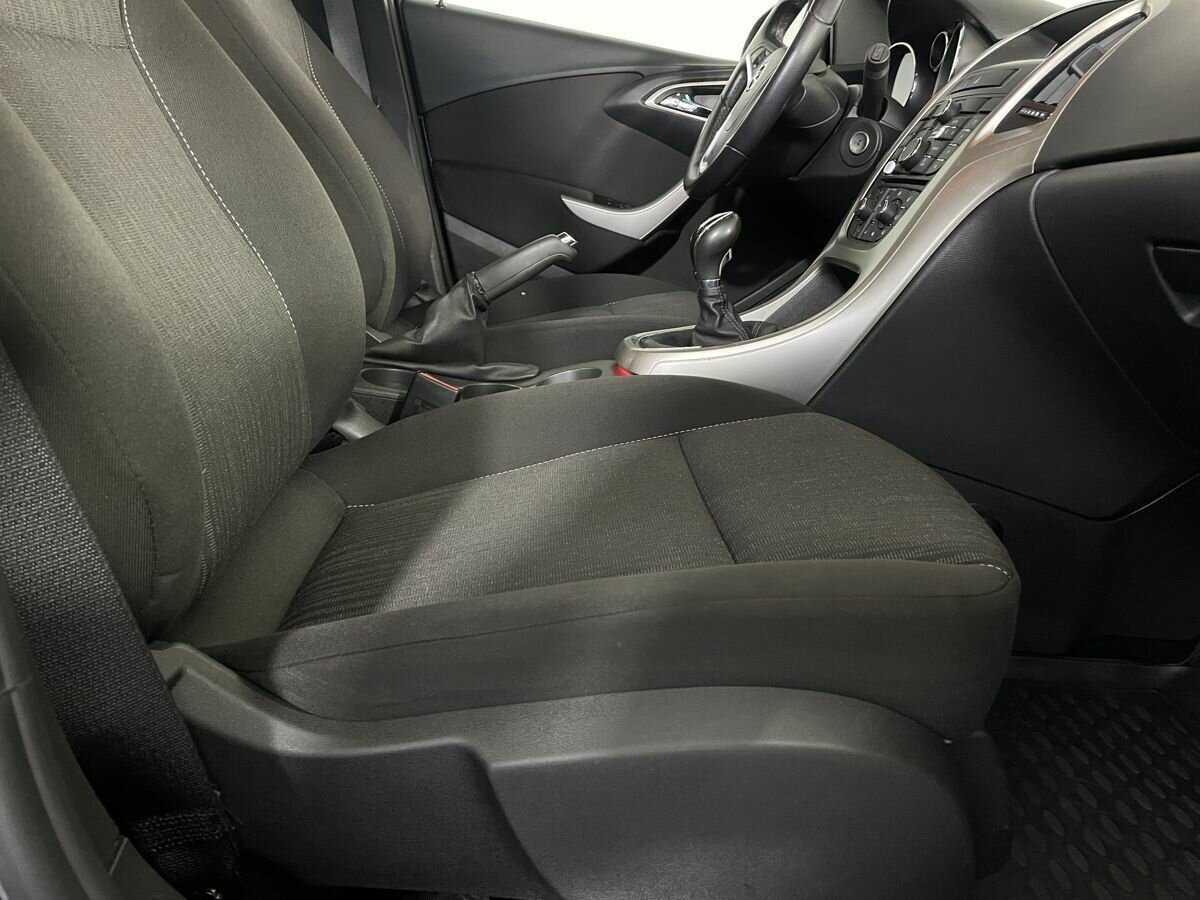 Купить Opel Astra, 2010, 137 598 км, фото №14