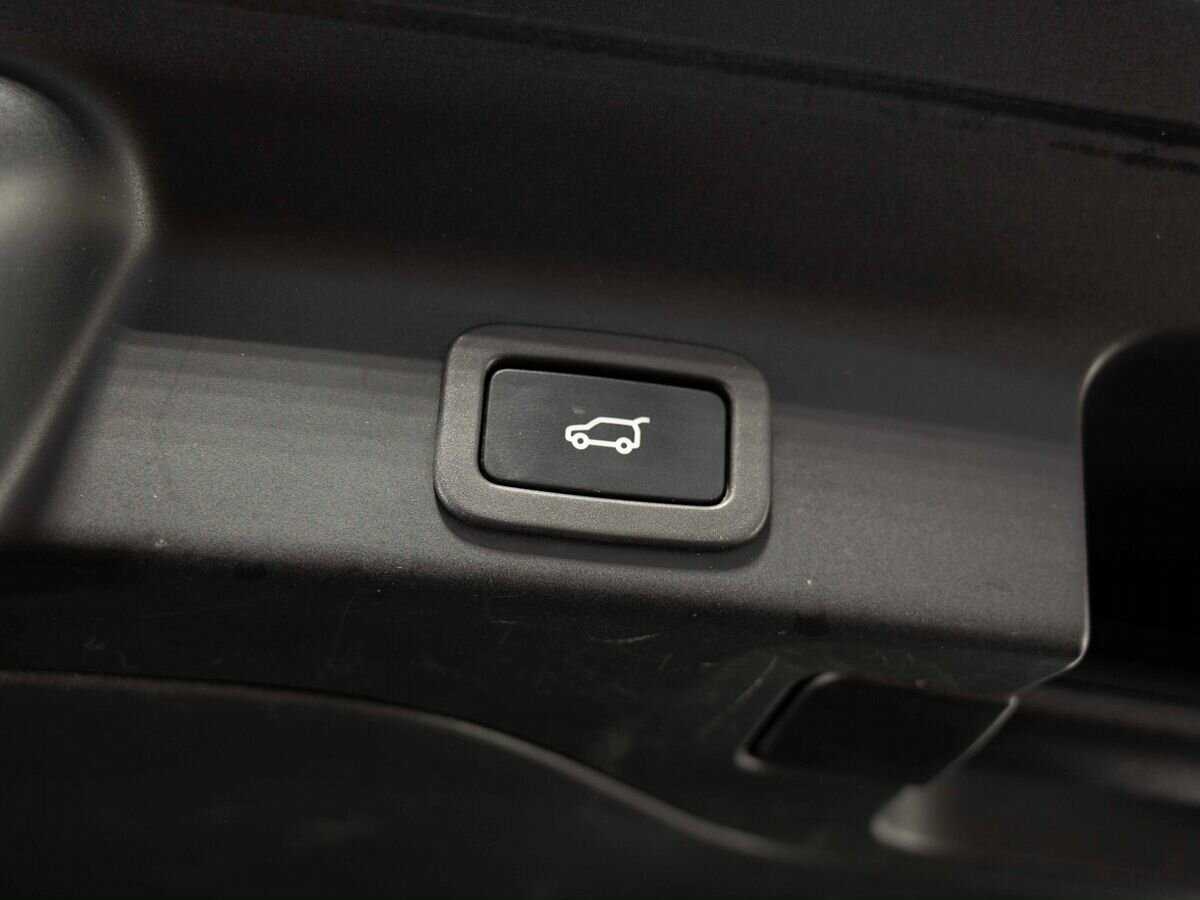 Купить Jaguar F-Pace, 2017, 122 121 км, фото №21