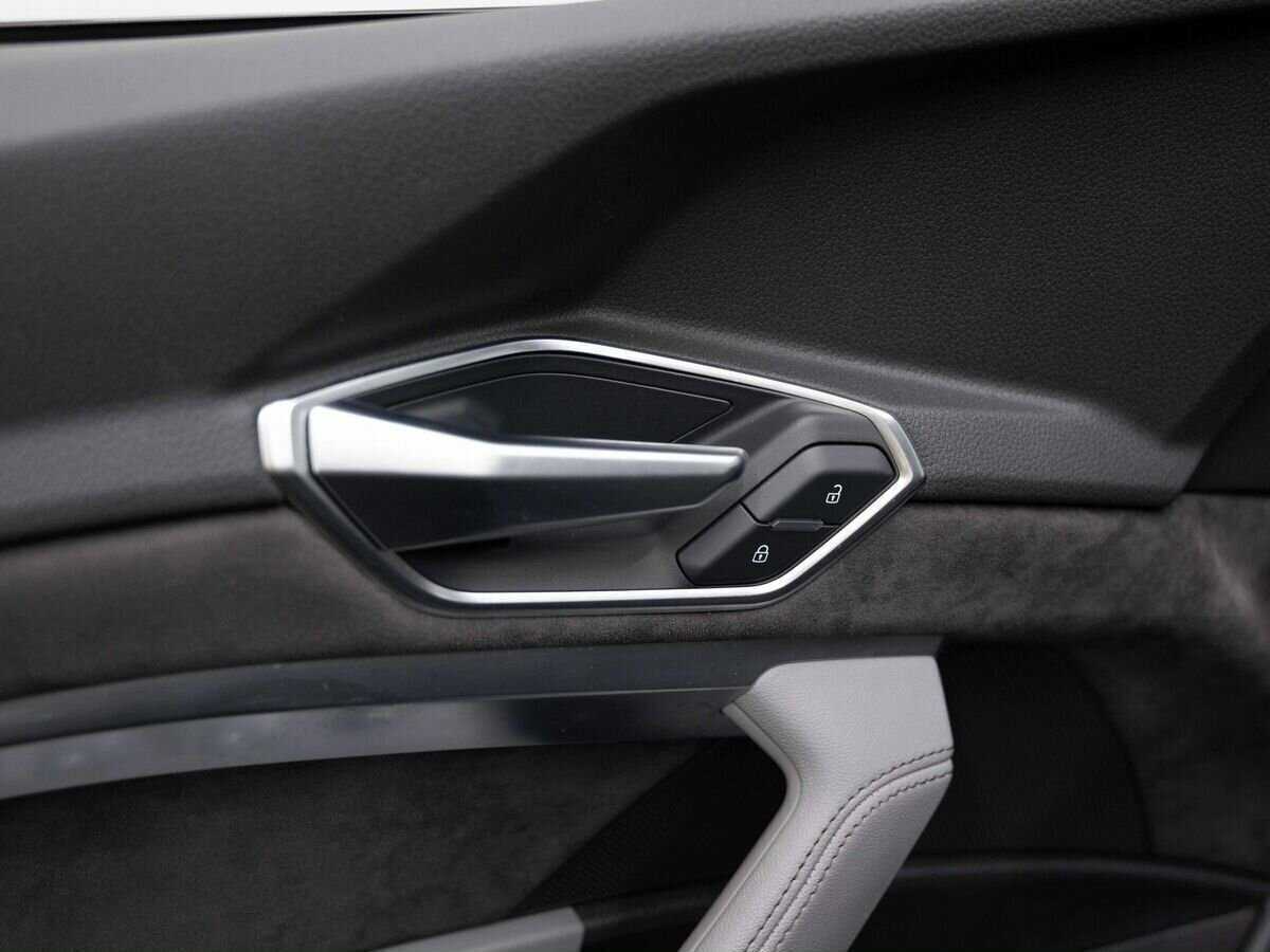 Купить Audi e-tron 50, 2020, 16 550 км, фото №20