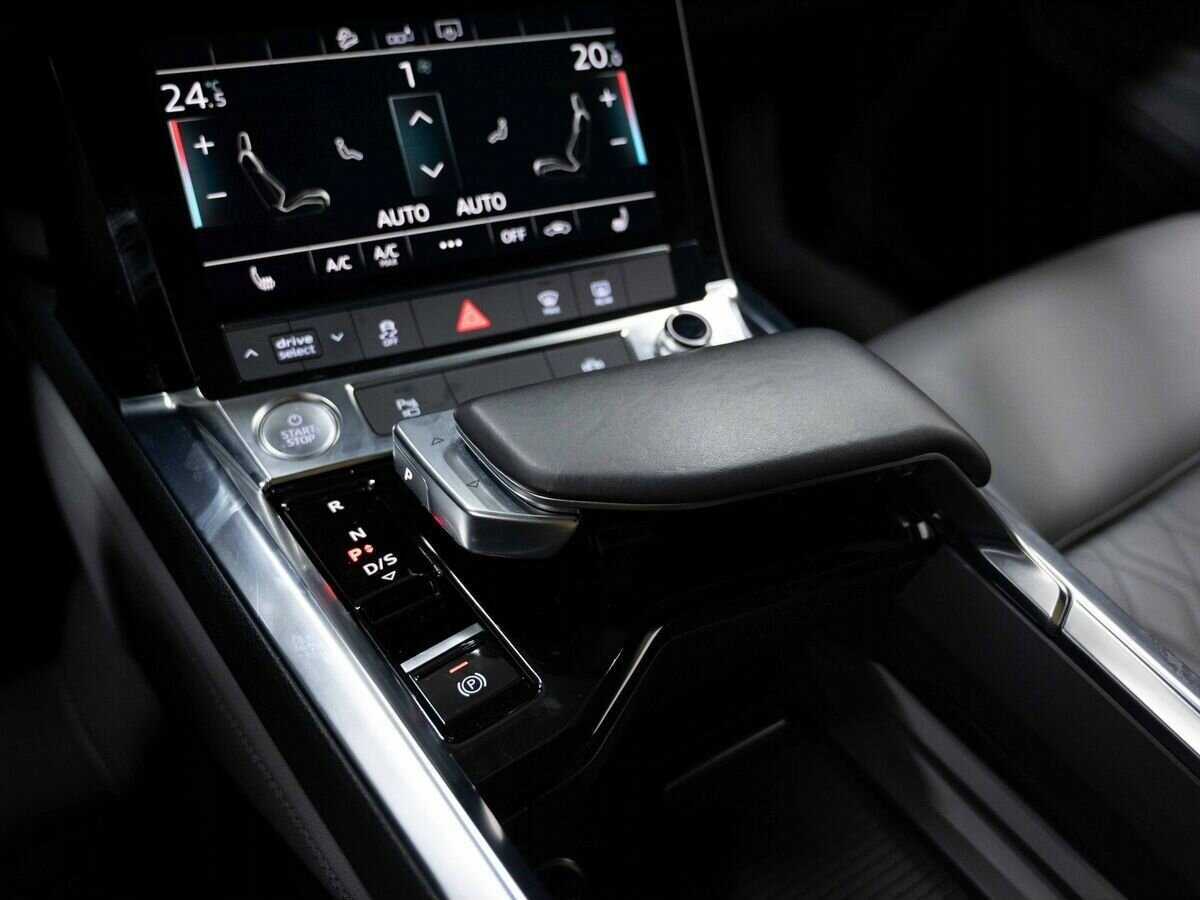 Купить Audi e-tron 50, 2020, 16 550 км, фото №26