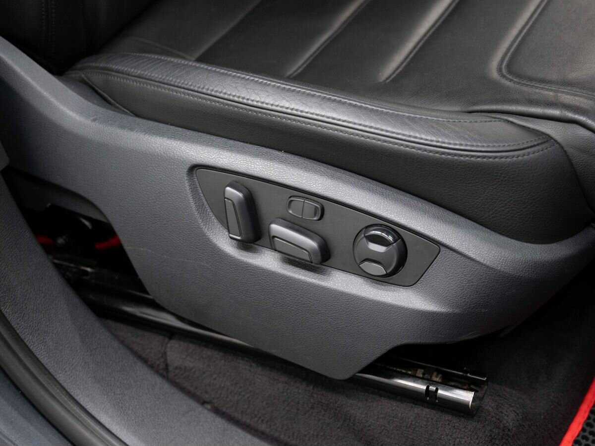 Купить Volkswagen Touareg, 2010, 245 274 км, фото №13