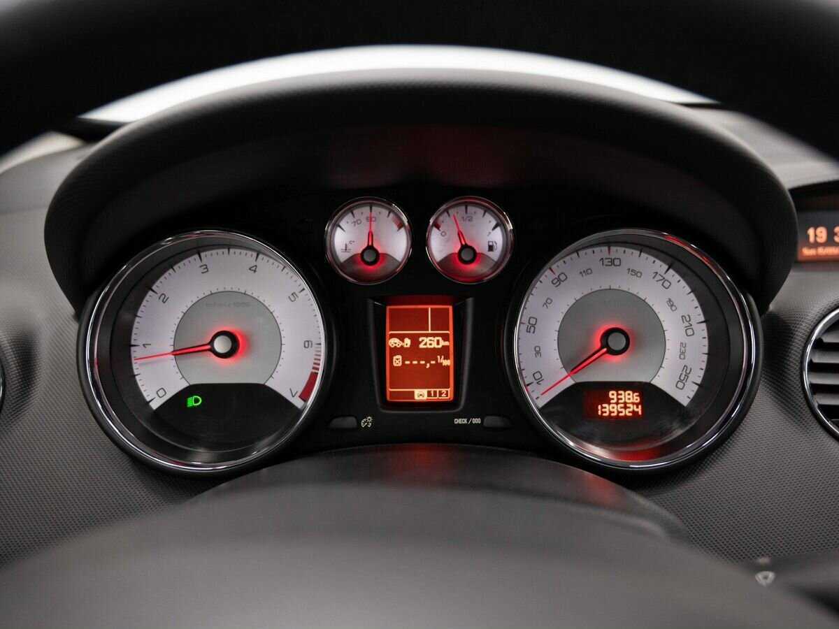 Купить Peugeot 308, 2010, 140 000 км, фото №16