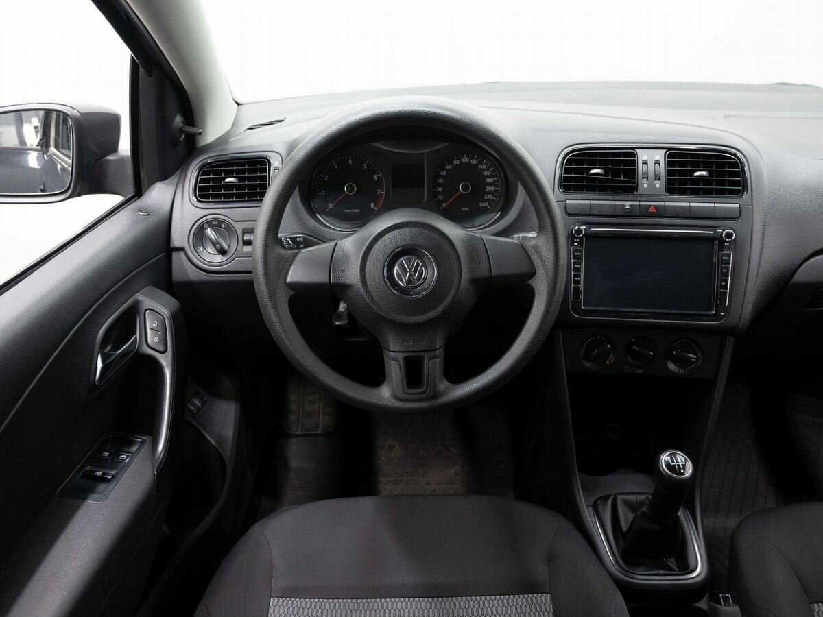 Купить Volkswagen Polo, 2011, 330 560 км, фото №14