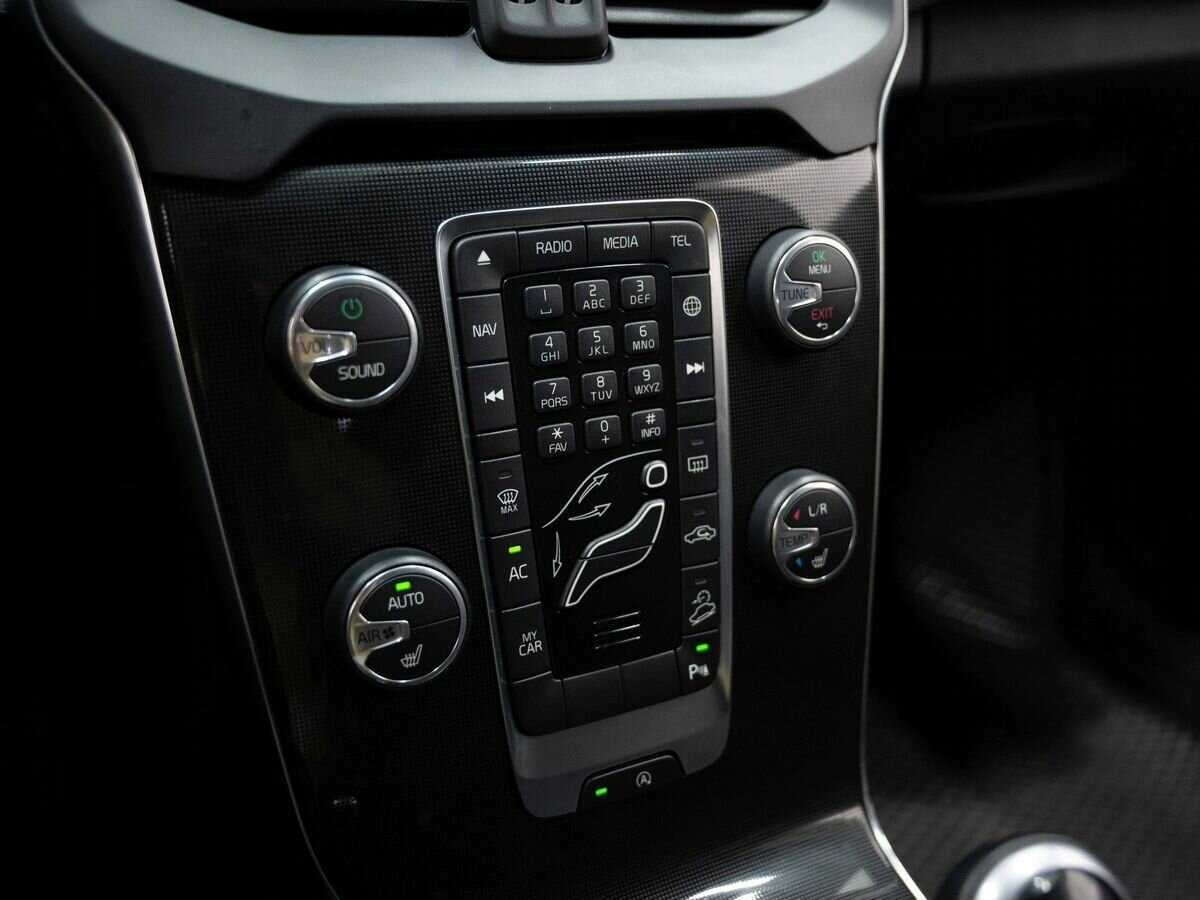 Купить Volvo V40 Cross Country, 2017, 117 000 км, фото №17