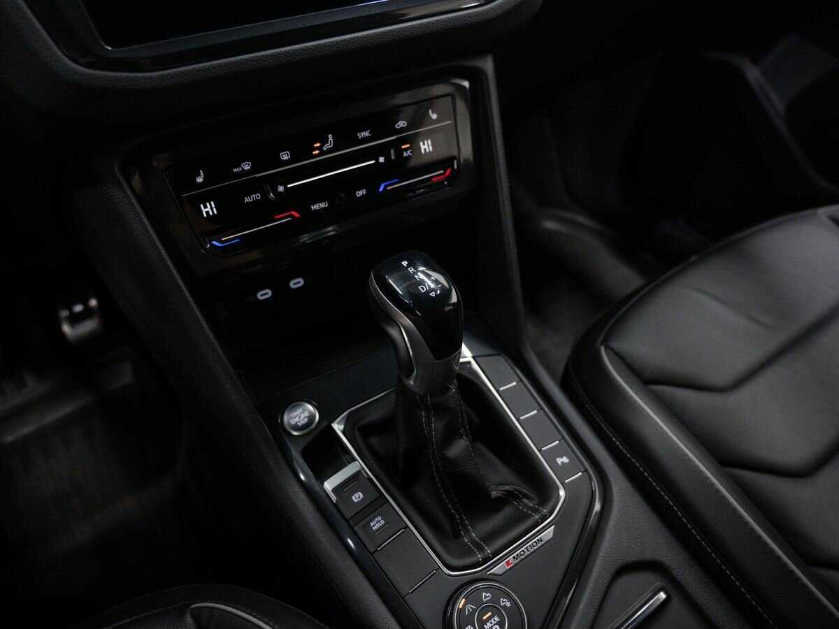 Купить Volkswagen Tiguan, 2022, 60 636 км, фото №19