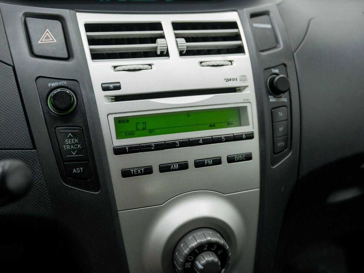 Купить Toyota Yaris, 2008, 200 000 км, фото №18