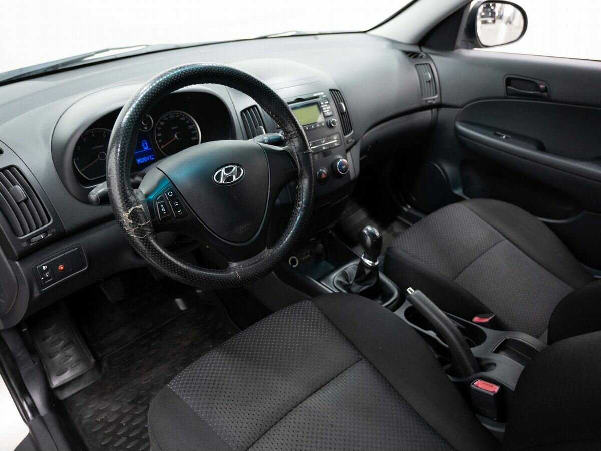 Купить Hyundai i30, 2010, 252 640 км, фото №7