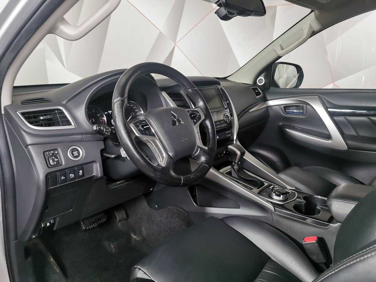 Купить Mitsubishi Pajero Sport, 2017, 174 500 км, фото №14