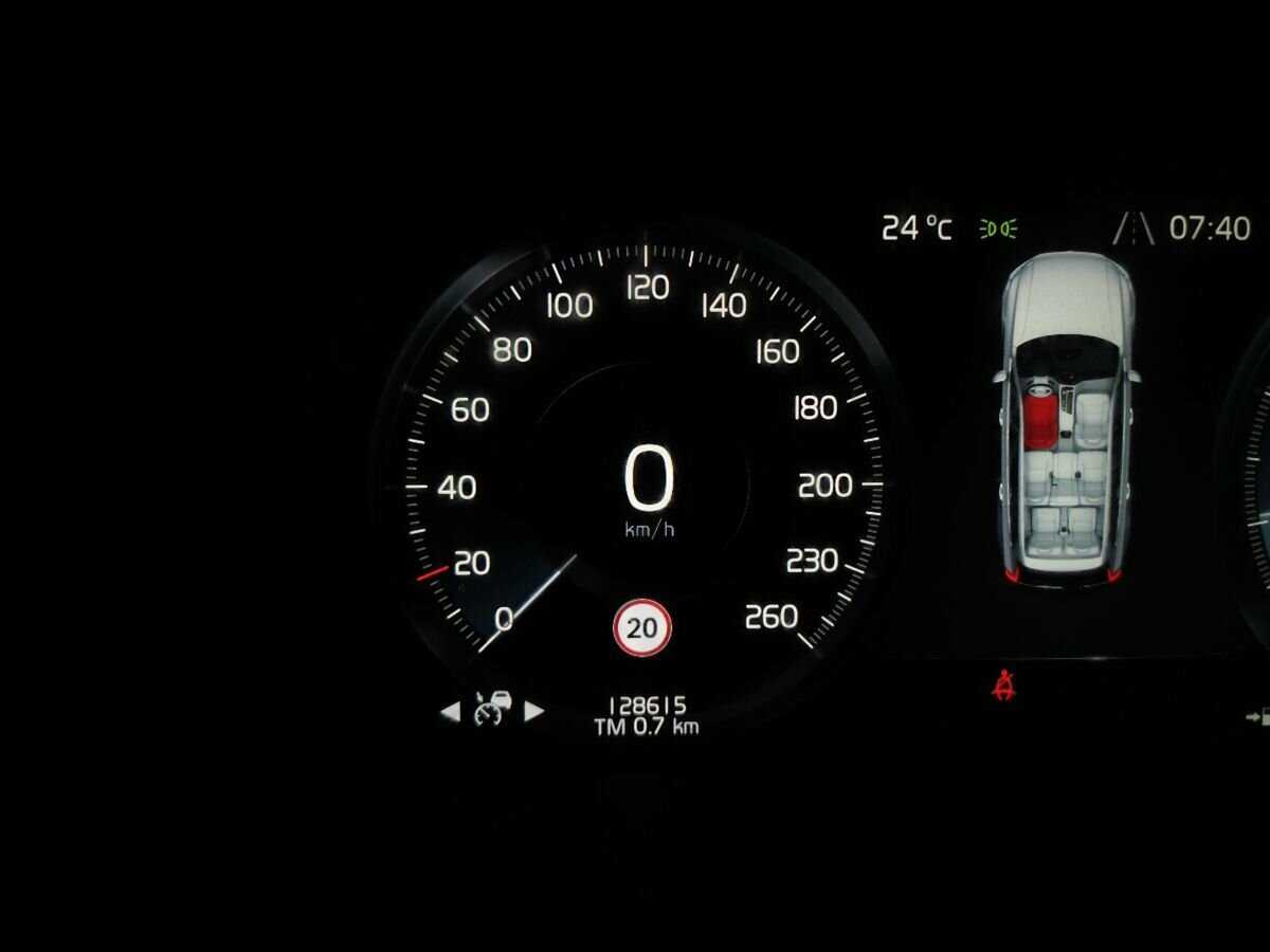 Купить Volvo XC90, 2015, 128 613 км, фото №17