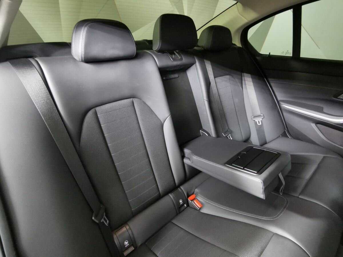 Купить BMW 3 серии 318d, 2020, 89 912 км, фото №13