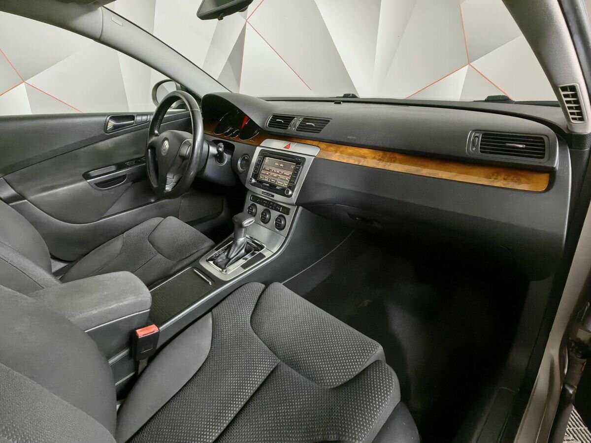 Купить Volkswagen Passat, 2008, 183 859 км, фото №9