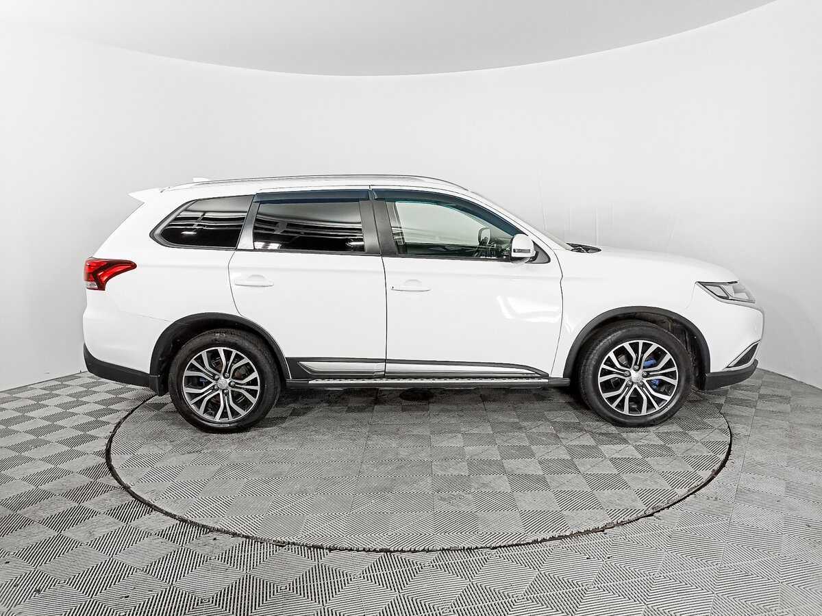 Купить Mitsubishi Outlander, 2018, 167 301 км, фото №4