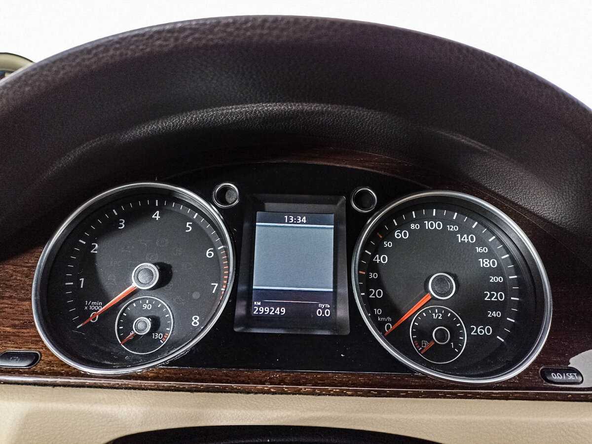 Купить Volkswagen Passat, 2011, 299 233 км, фото №11