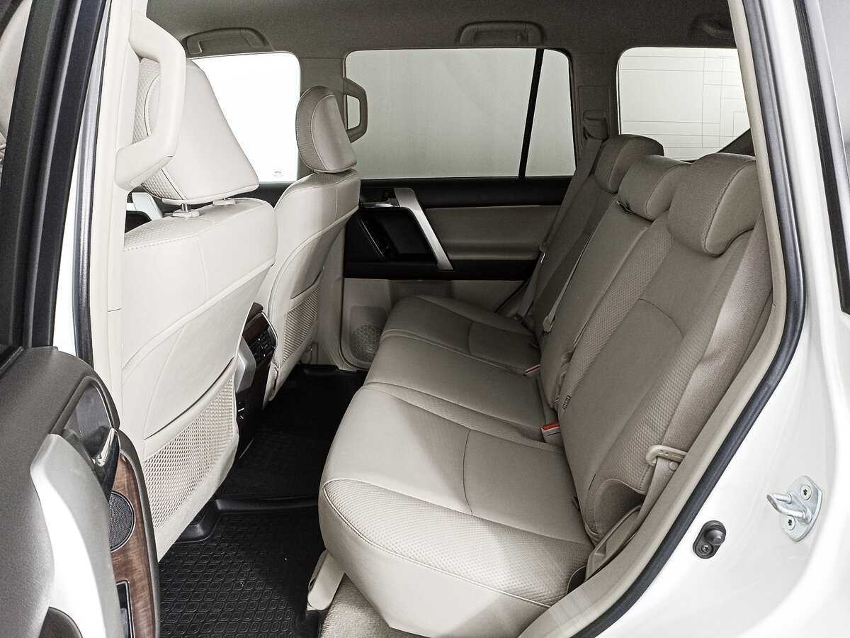 Купить Toyota Land Cruiser Prado, 2013, 280 738 км, фото №8