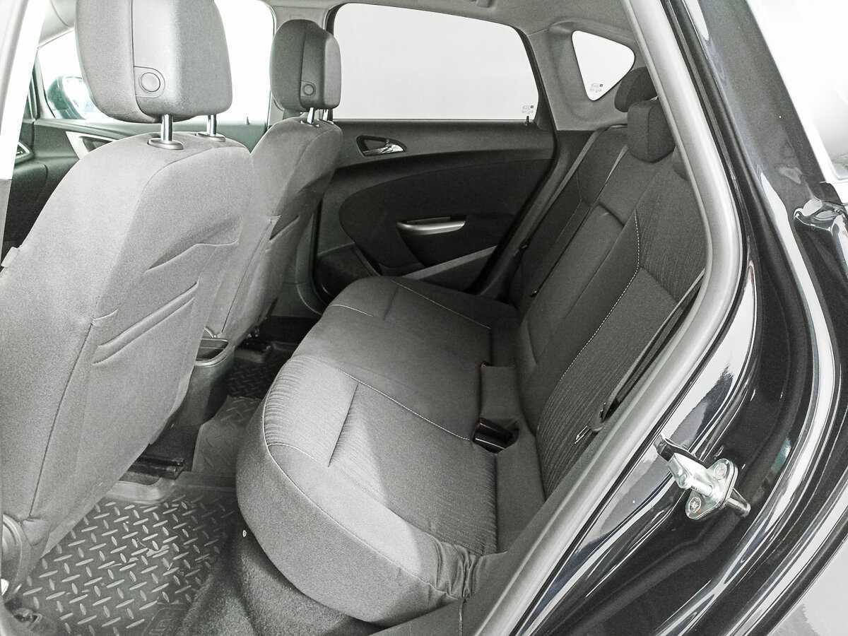 Купить Opel Astra, 2011, 140 202 км, фото №10