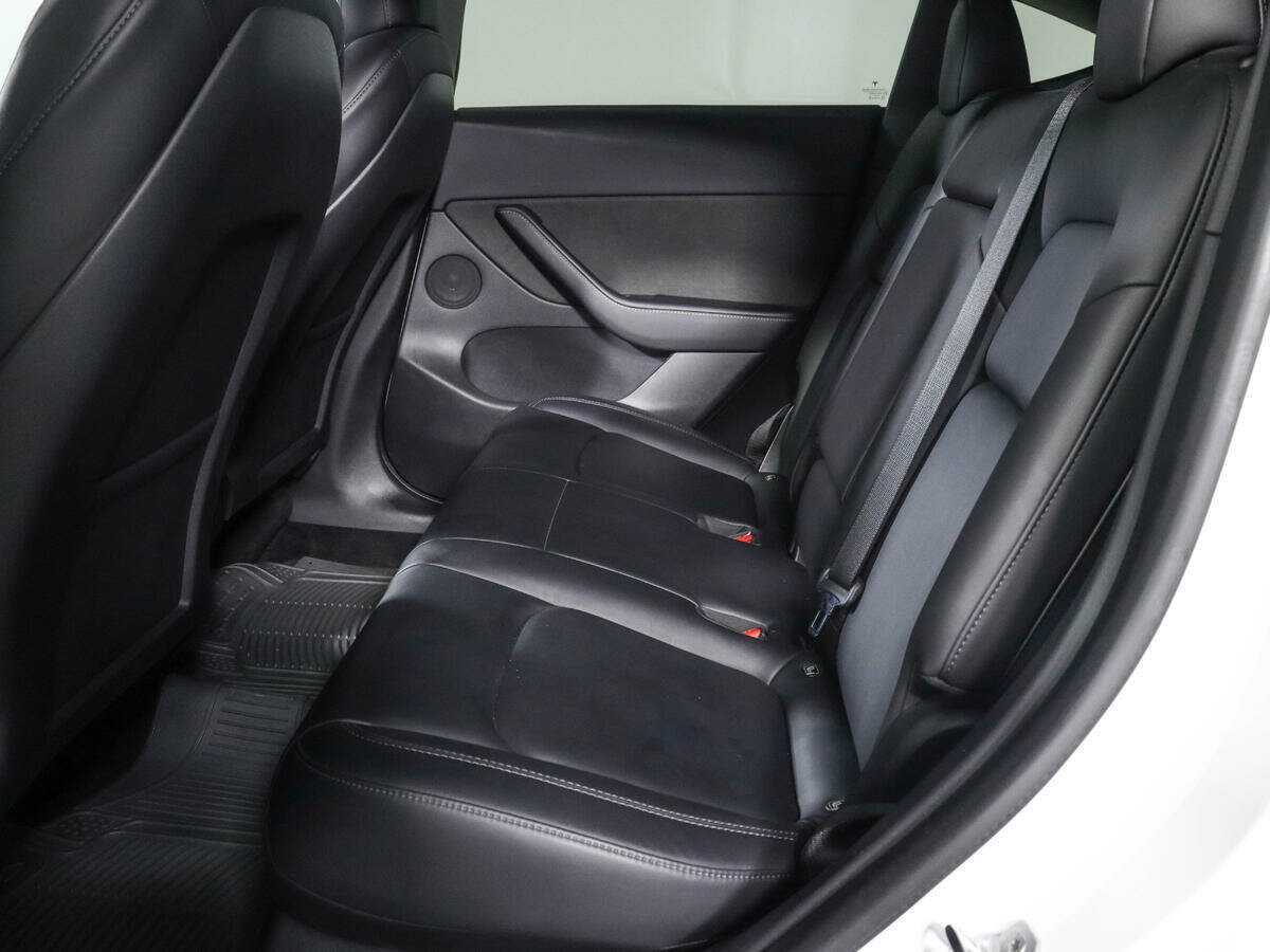 Купить Tesla Model Y Long Range Dual Motor, 2021, 49 294 км, фото №9