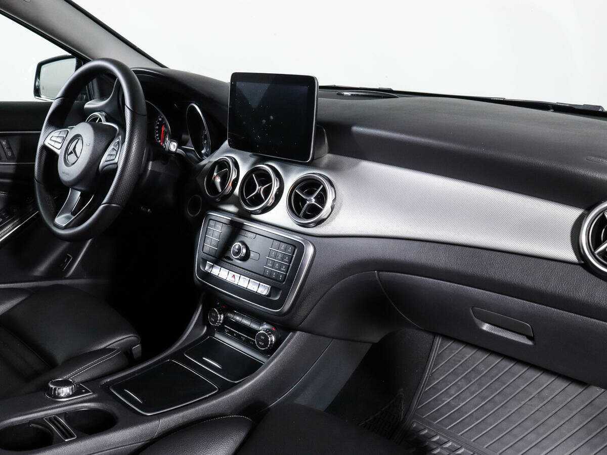 Купить Mercedes-Benz GLA 200, 2017, 103 000 км, фото №9