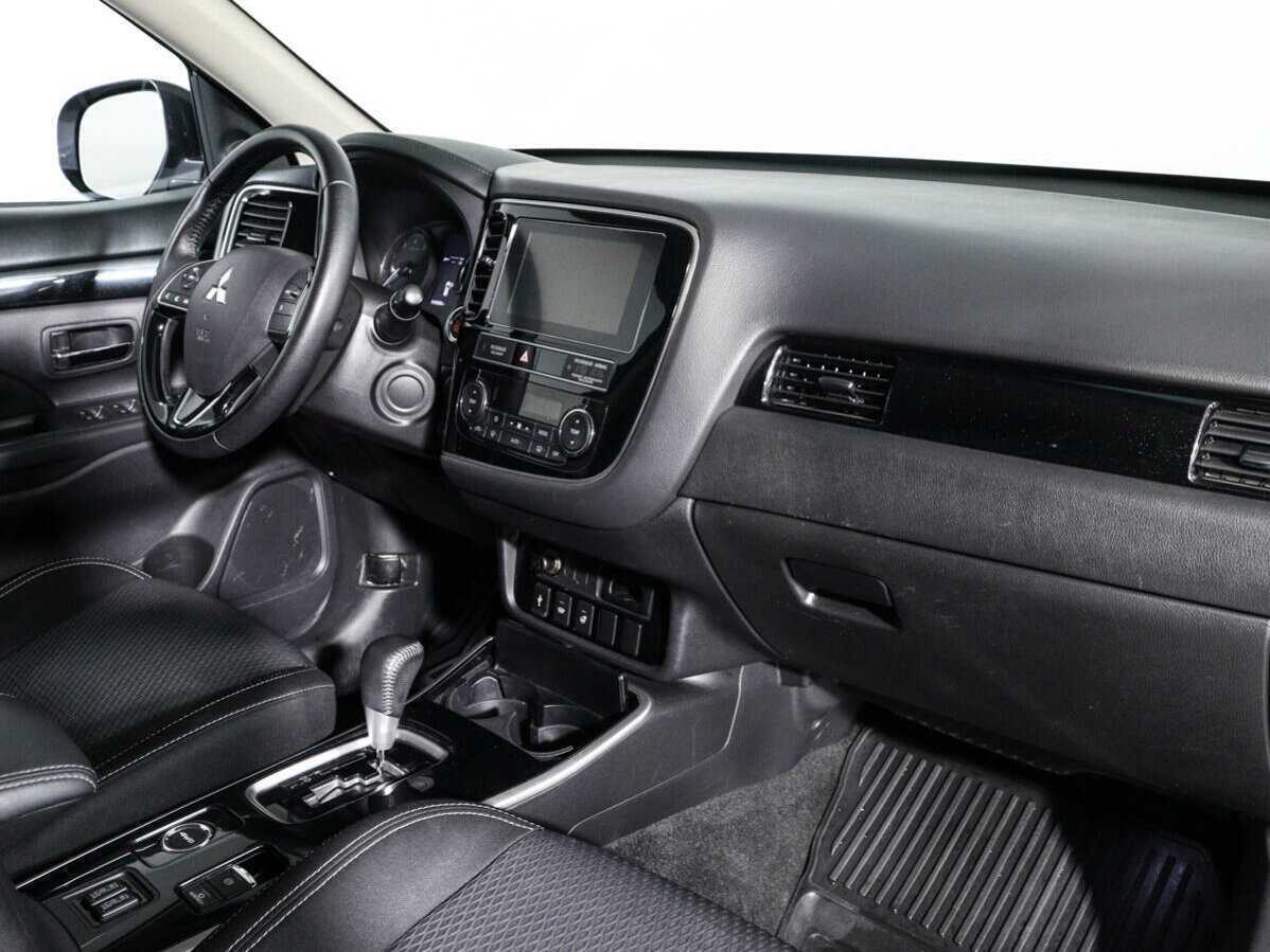 Купить Mitsubishi Outlander, 2019, 49 800 км, фото №9