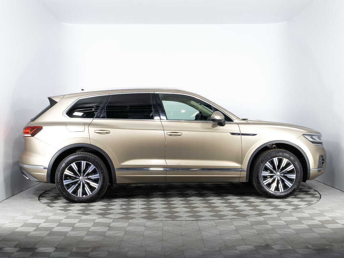 Купить Volkswagen Touareg, 2018, 120 059 км, фото №4