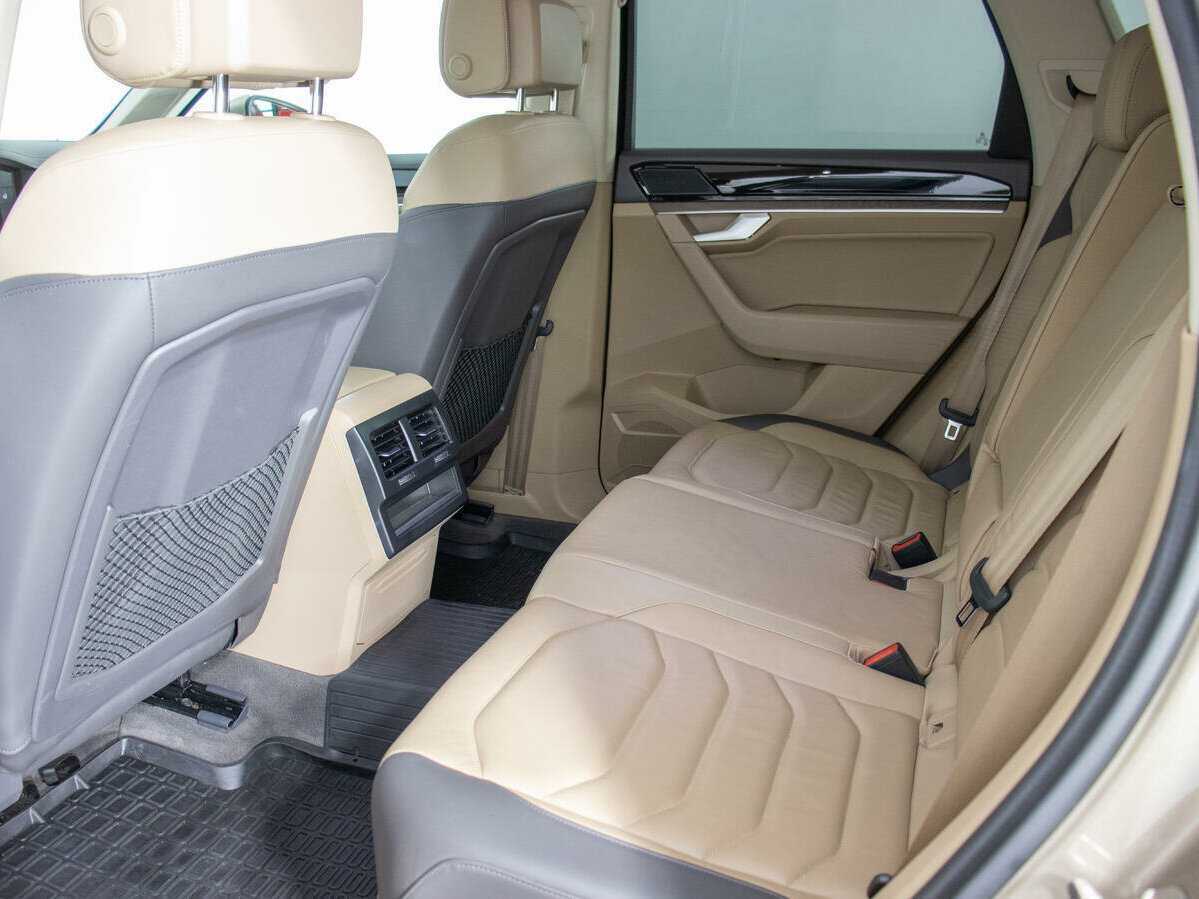 Купить Volkswagen Touareg, 2018, 120 059 км, фото №15