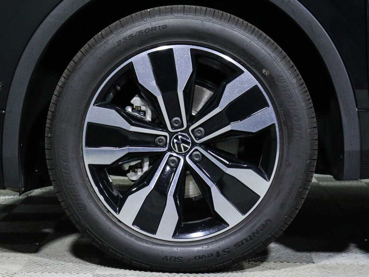 Купить Volkswagen Tiguan L, 2023, 89 км, фото №14