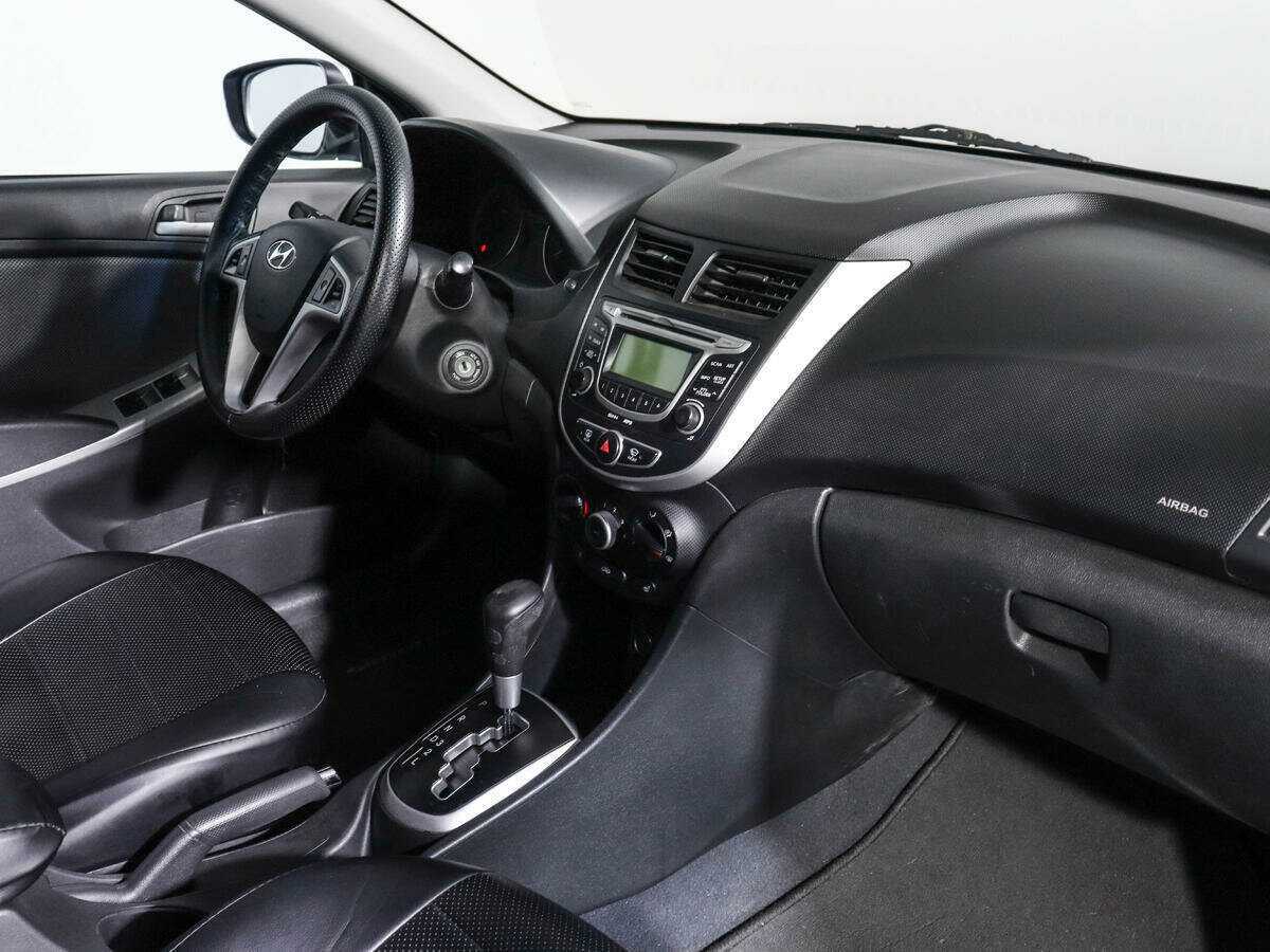 Купить Hyundai Solaris, 2011, 190 284 км, фото №9