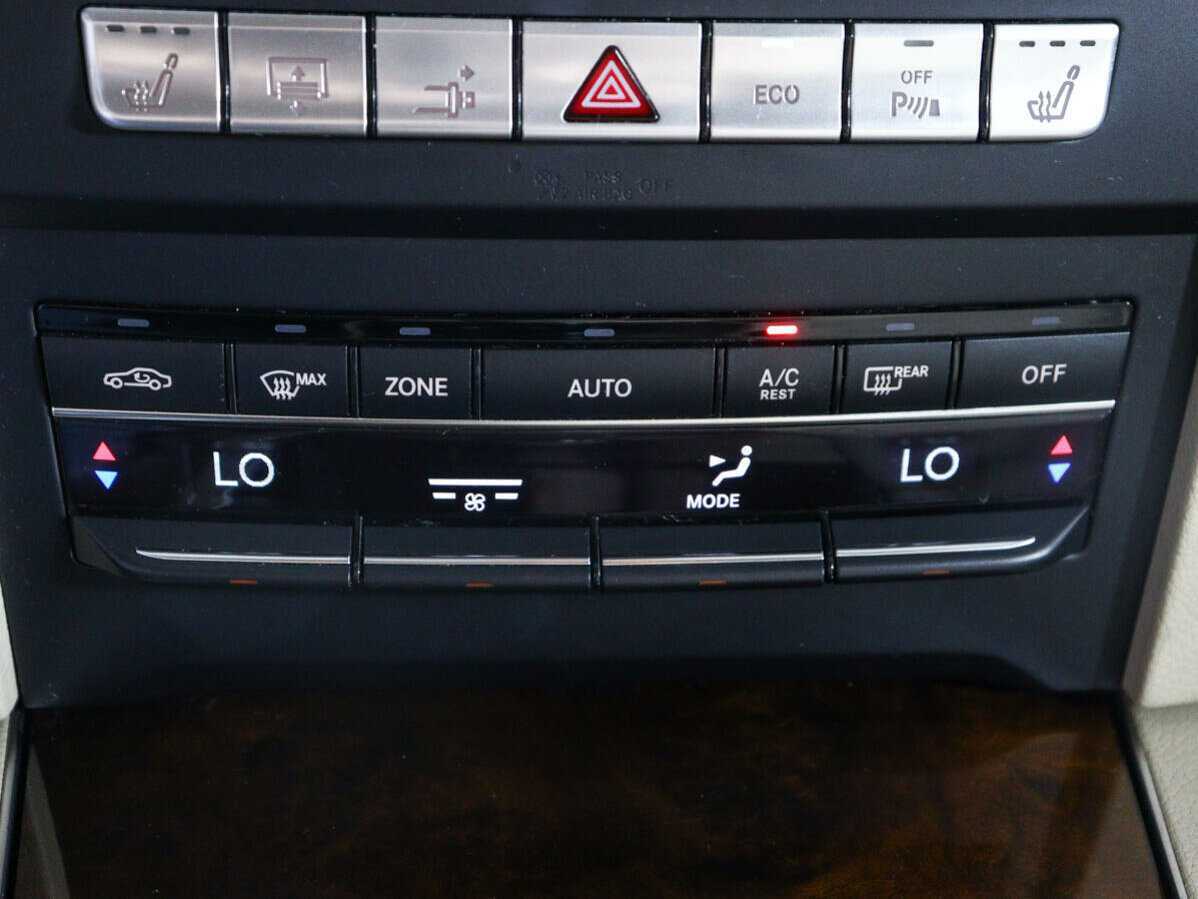 Купить Mercedes-Benz E-Класс 200, 2013, 124 436 км, фото №19