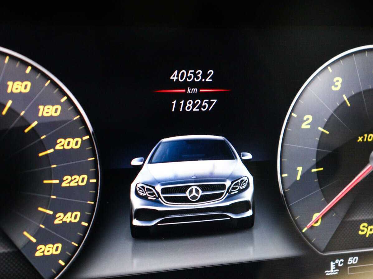 Купить Mercedes-Benz E-Класс 300, 2018, 118 255 км, фото №11
