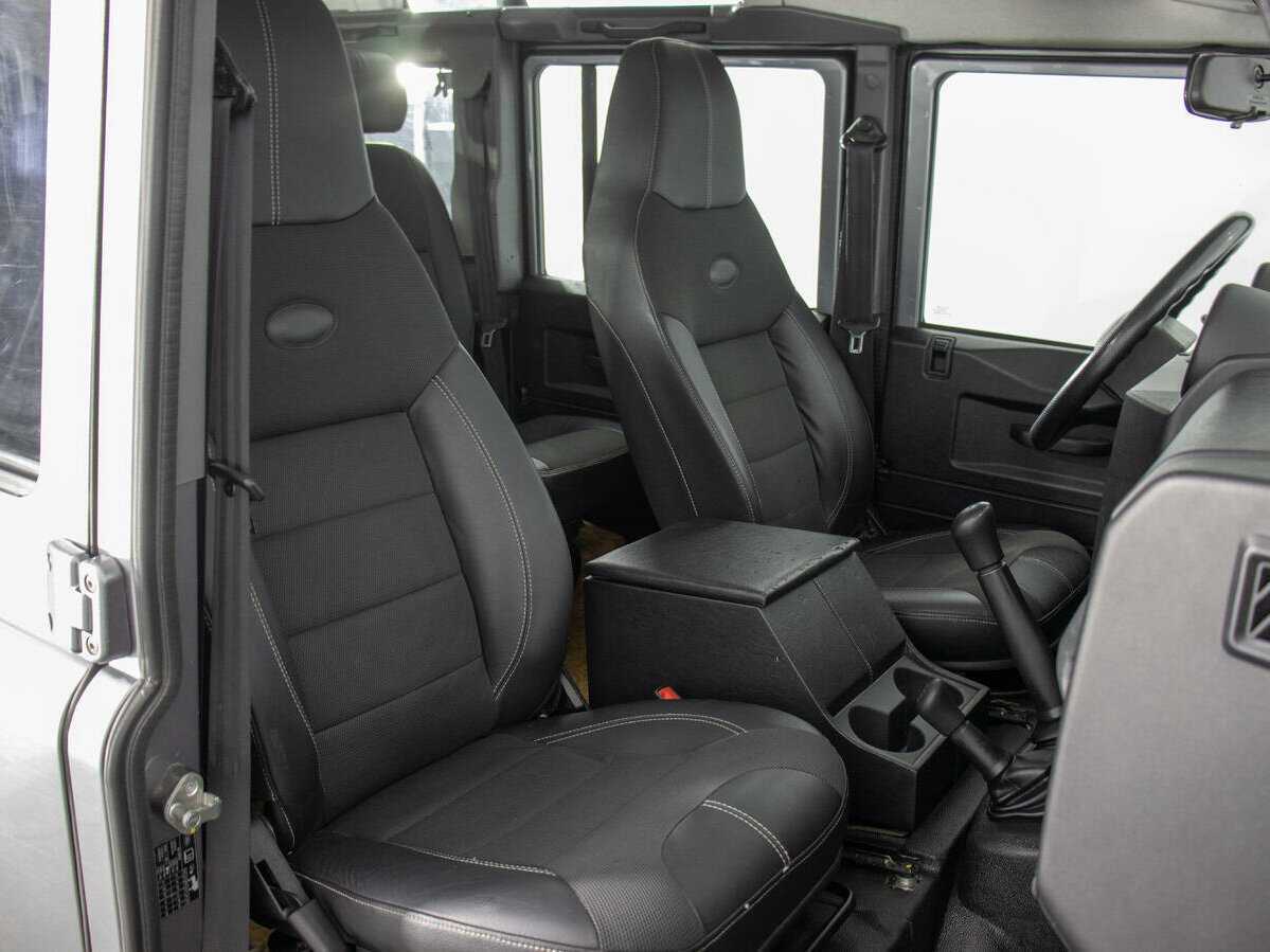 Купить Land Rover Defender 110, 2013, 71 545 км, фото №10