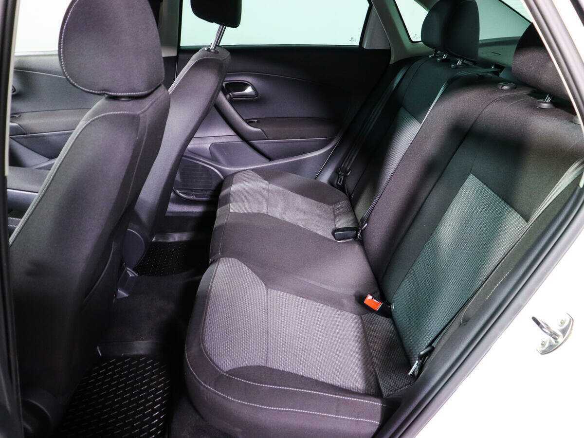 Купить Volkswagen Polo, 2017, 105 940 км, фото №8