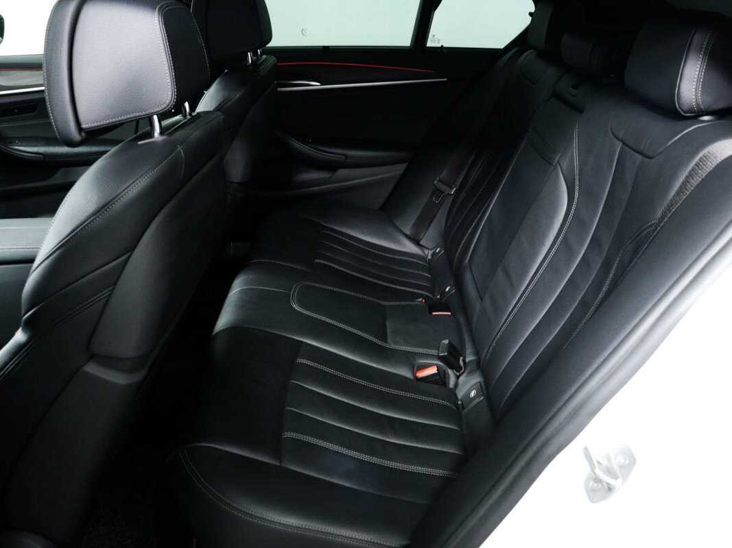 Купить BMW 5 серии 520d xDrive, 2017, 60 621 км, фото №12