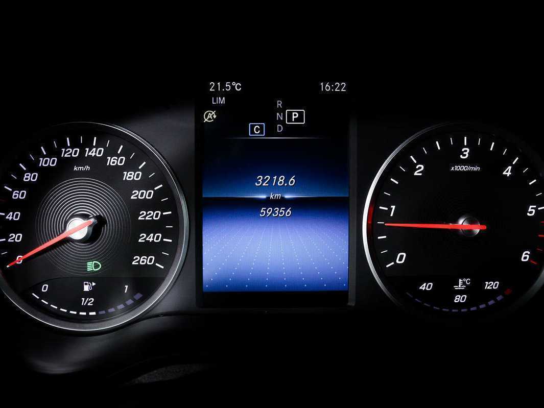 Купить Mercedes-Benz GLC 300 d, 2019, 59 000 км, фото №10