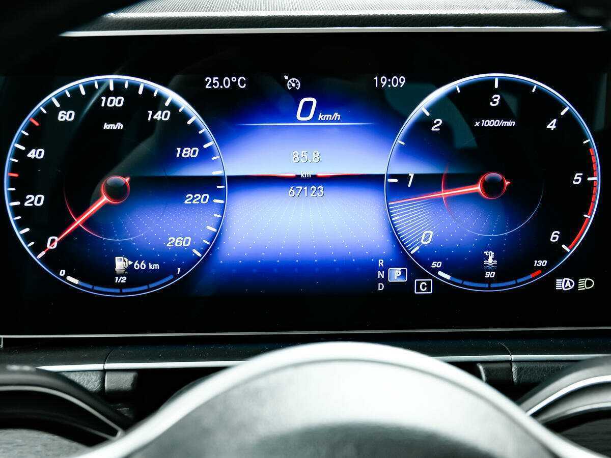 Купить Mercedes-Benz GLE 400 d, 2019, 67 010 км, фото №10