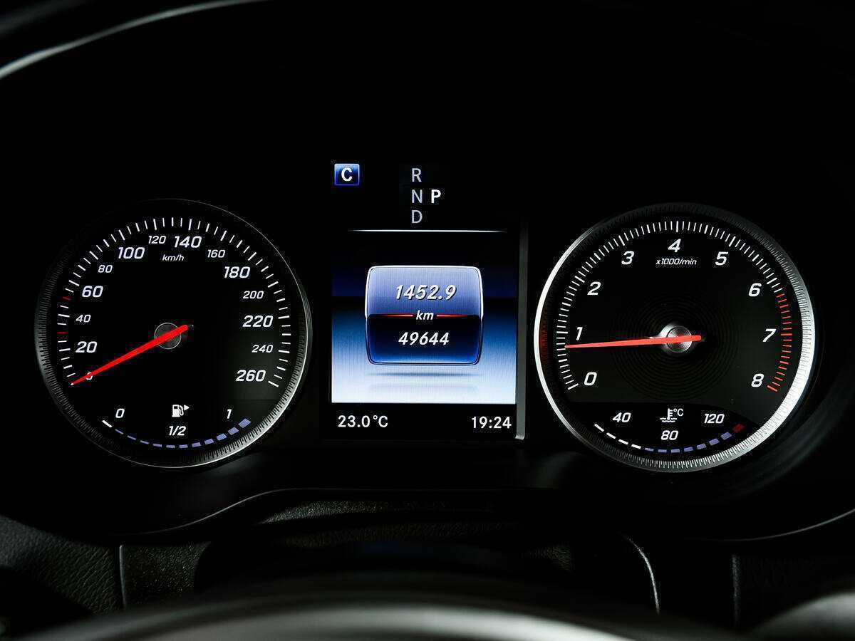 Купить Mercedes-Benz GLC 250, 2017, 49 130 км, фото №8