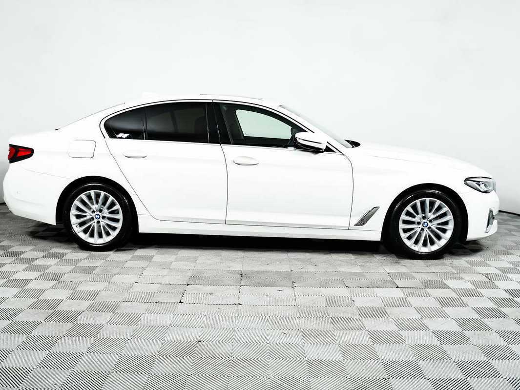 Купить BMW 5 серии 520i, 2021, 19 000 км, фото №4