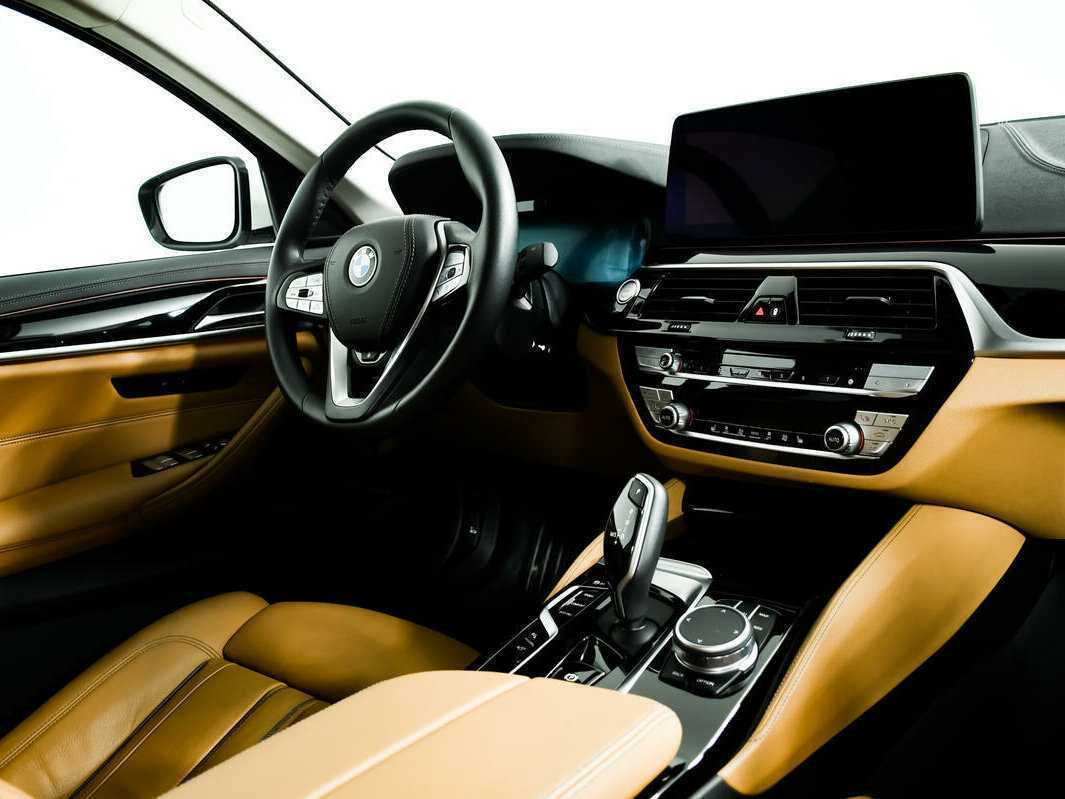 Купить BMW 5 серии 520i, 2021, 19 000 км, фото №9