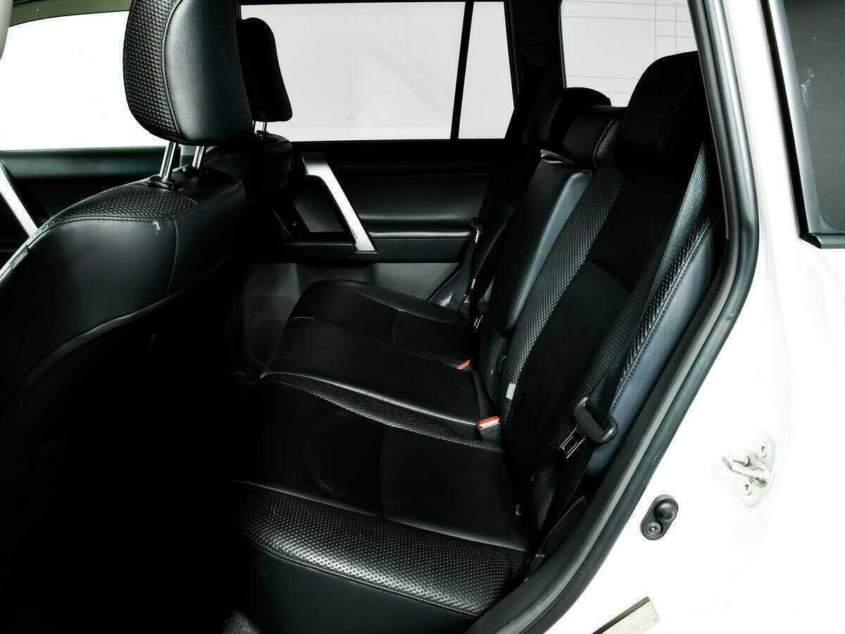 Купить Toyota Land Cruiser Prado, 2011, 137 470 км, фото №12